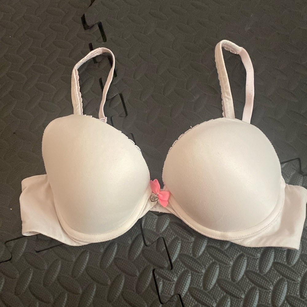 Body by Victoria 32C Bra